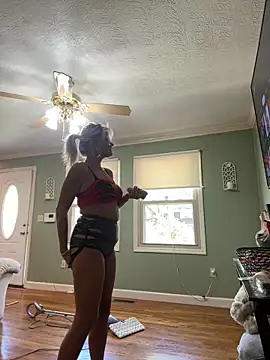 vixendoll87 online show from 04/20/26, 04:08