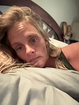 vixendoll87 online show from 02/27/25, 03:37