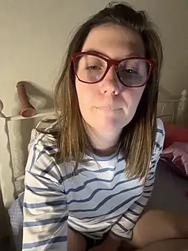 BeatriceTender online show from 02/10/26, 07:46