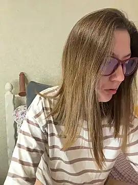 BeatriceTender online show from 04/08/26, 07:26