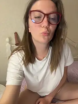 BeatriceTender online show from 05/22/26, 06:50