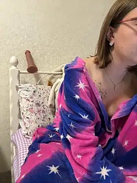 BeatriceTender online show from 09/17/25, 06:43