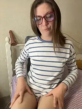 BeatriceTender online show from 04/13/26, 07:18