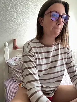 BeatriceTender online show from 09/29/25, 05:58