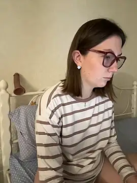 Snapshot of BeatriceTender chatting on 12/04/25, 03:05 BeatriceTender online show from 12/04/25, 03:05