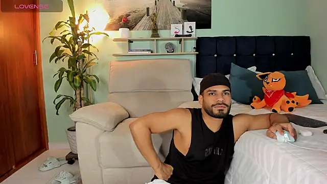 Neganhot  online show from 02/17/26, 02:09