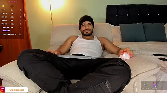 Neganhot  online show from 11/19/25, 02:22