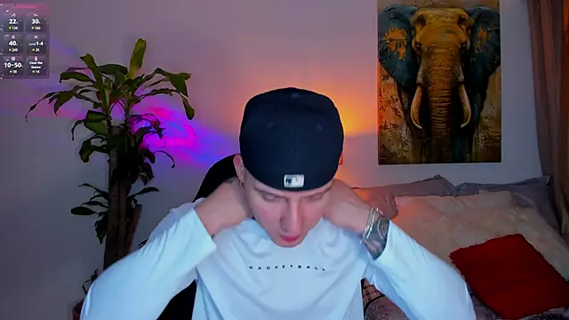 liam oficial02 online show from 03/20/25, 04:07