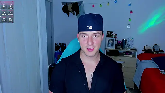 liam oficial02 online show from 01/15/25, 03:11