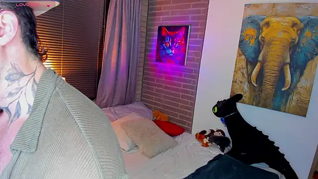 liam oficial02 online show from 03/24/26, 02:33