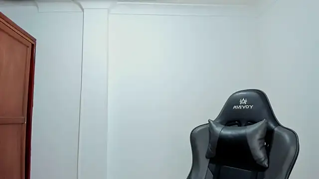 avellanatammy online show from 11/25/25, 01:17