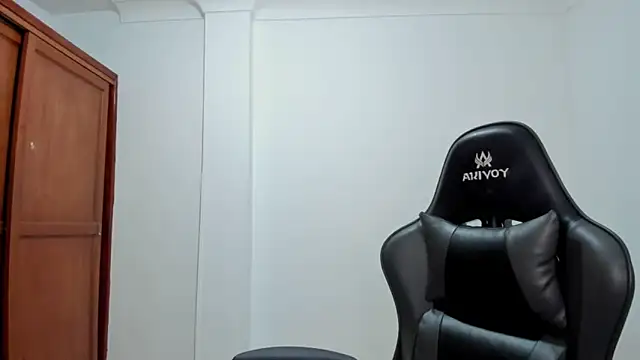 avellanatammy online show from 11/19/25, 03:06