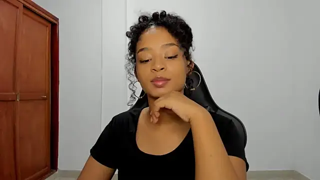 avellanatammy online show from 11/08/25, 02:48