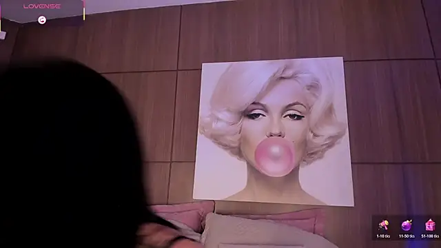 AgattaDuque online show from 10/21/25, 11:48