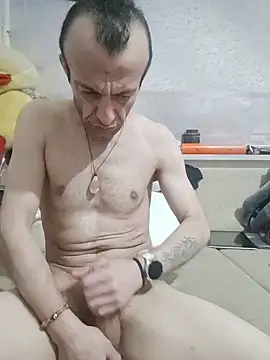 Snapshot of Aktorihann chatting on 11/18/25, 10:24 Aktorihann online show from 11/18/25, 10:24