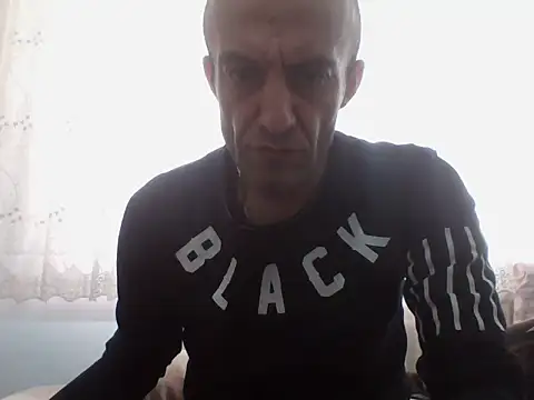 Snapshot of Aktorihann chatting on 10/06/25, 10:27 Aktorihann online show from 10/06/25, 10:27