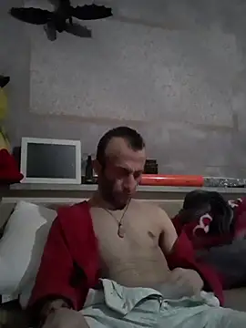 Snapshot of Aktorihann chatting on 11/11/25, 10:47 Aktorihann online show from 11/11/25, 10:47