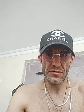 Snapshot of Aktorihann chatting on 11/21/25, 11:53 Aktorihann online show from 11/21/25, 11:53