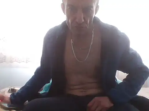 Snapshot of Aktorihann chatting on 10/15/25, 11:51 Aktorihann online show from 10/15/25, 11:51