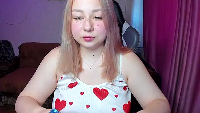 Milafoxxxy online show from 10/14/25, 09:10