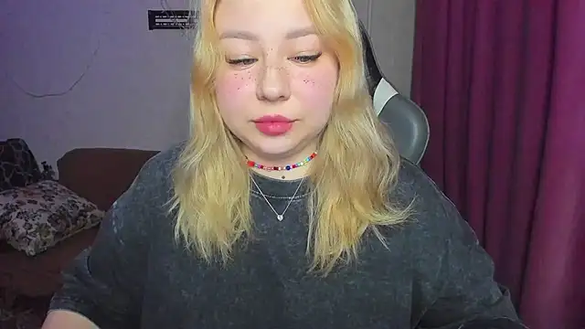 Milafoxxxy online show from 11/24/25, 06:19