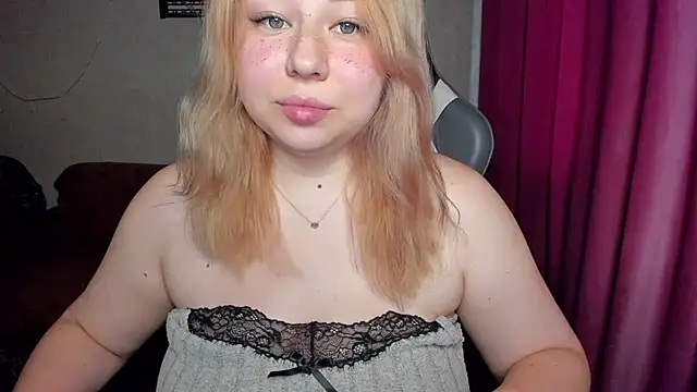 Milafoxxxy online show from 10/20/25, 10:16