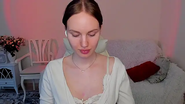 Snapshot of MishkaMe chatting on 06/11/26, 02:25 MishkaMe online show from 06/11/26, 02:25
