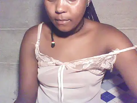 Snapshot of Cute_tamara chatting on 06/11/26, 05:26 Cute tamara online show from 06/11/26, 05:26