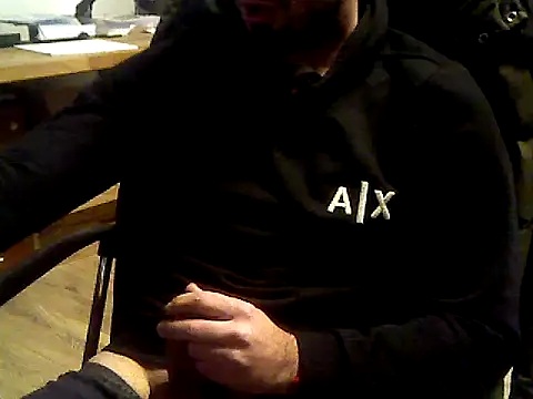 Snapshot of giorgakaci69 chatting on 01/27/25, 07:24 giorgakaci69 online show from 01/27/25, 07:24