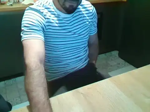 Snapshot of giorgakaci69 chatting on 12/04/24, 08:23 giorgakaci69 online show from 12/04/24, 08:23