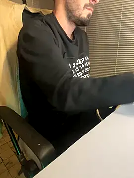 giorgakaci69 online show from 11/27/25, 03:12