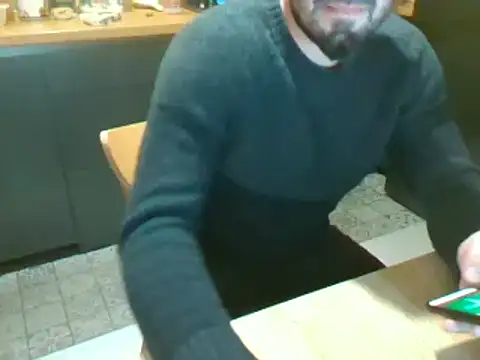 Snapshot of giorgakaci69 chatting on 12/16/24, 05:11 giorgakaci69 online show from 12/16/24, 05:11