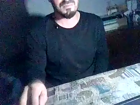 Snapshot of giorgakaci69 chatting on 09/23/25, 09:44 giorgakaci69 online show from 09/23/25, 09:44