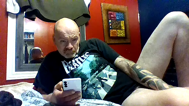 Snapshot of tinycock74tny chatting on 10/20/25, 04:25 tinycock74tny online show from 10/20/25, 04:25