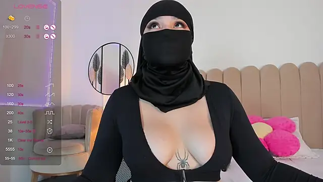 Snapshot of nashi_ra chatting on 03/11/25, 07:47 nashi ra online show from 03/11/25, 07:47