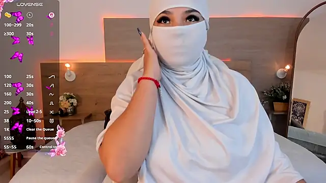 nashi ra online show from 04/15/26, 11:49