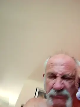 Snapshot of den-rock4u chatting on 10/29/25, 08:30 den-rock4u online show from 10/29/25, 08:30