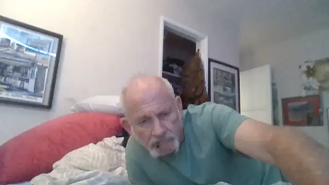 Snapshot of den-rock4u chatting on 10/03/25, 09:05 den-rock4u online show from 10/03/25, 09:05