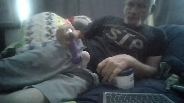 den-rock4u online show from 11/05/25, 03:04