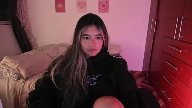 StephaniFox online show from 11/09/25, 03:32