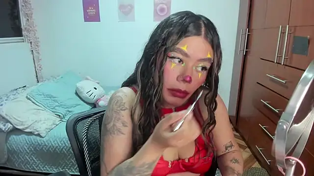 StephaniFox online show from 10/27/25, 01:50