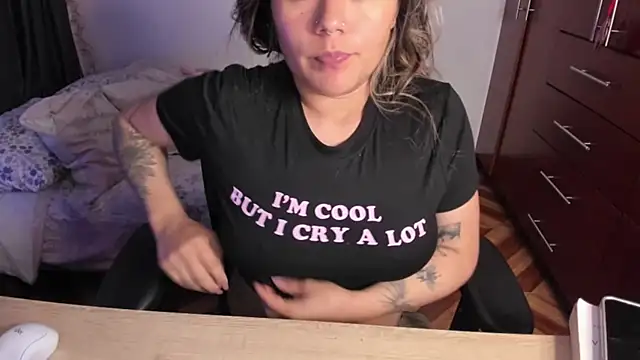 StephaniFox online show from 11/07/25, 01:54