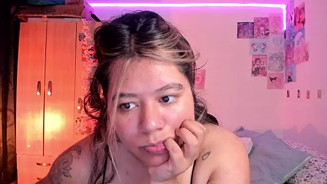 Snapshot of StephaniFox chatting on 03/08/25, 01:39 StephaniFox online show from 03/08/25, 01:39