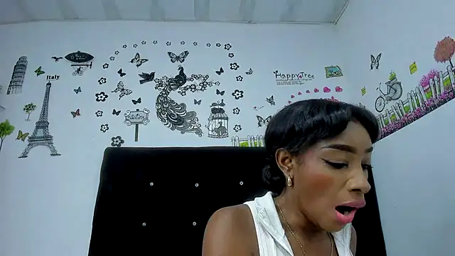 Snapshot of LariissaWilson chatting on 10/09/25, 04:35 LariissaWilson online show from 10/09/25, 04:35