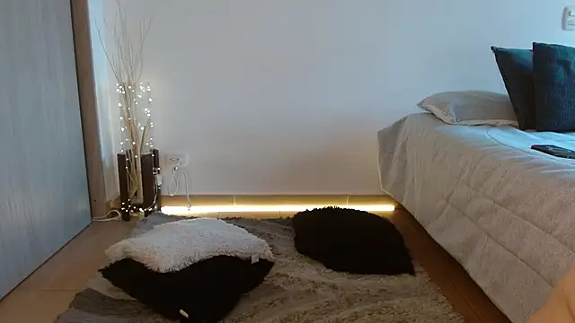 Snapshot of TatianaRico chatting on 02/26/25, 06:59 TatianaRico online show from 02/26/25, 06:59