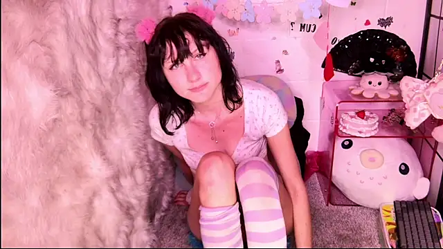 SweetLaumina online show from 03/21/26, 08:30