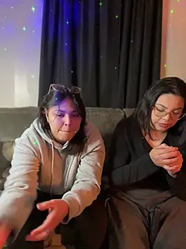 miacanela xo online show from 11/26/25, 04:23