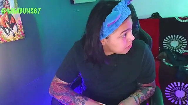 miacanela xo online show from 10/05/25, 12:45