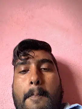 Snapshot of SweetFatBoy chatting on 10/27/25, 08:04 SweetFatBoy online show from 10/27/25, 08:04