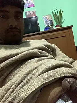 Snapshot of SweetFatBoy chatting on 01/19/26, 04:00 SweetFatBoy online show from 01/19/26, 04:00